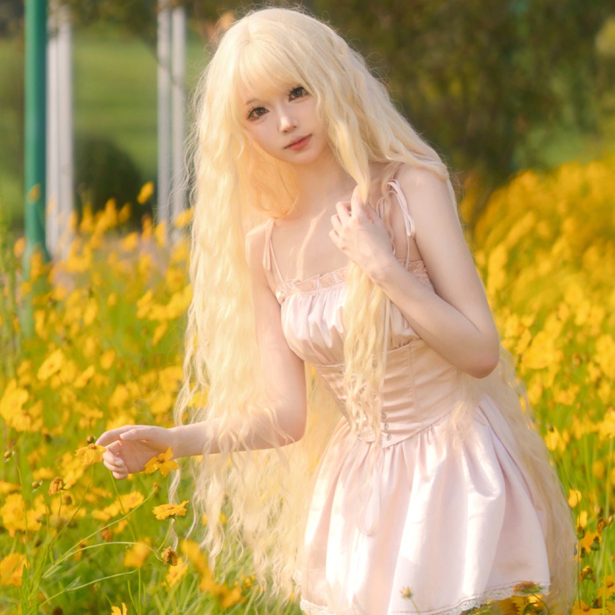 Lolita Cosplay Golden Long Wavy Wig - SERENEWIG